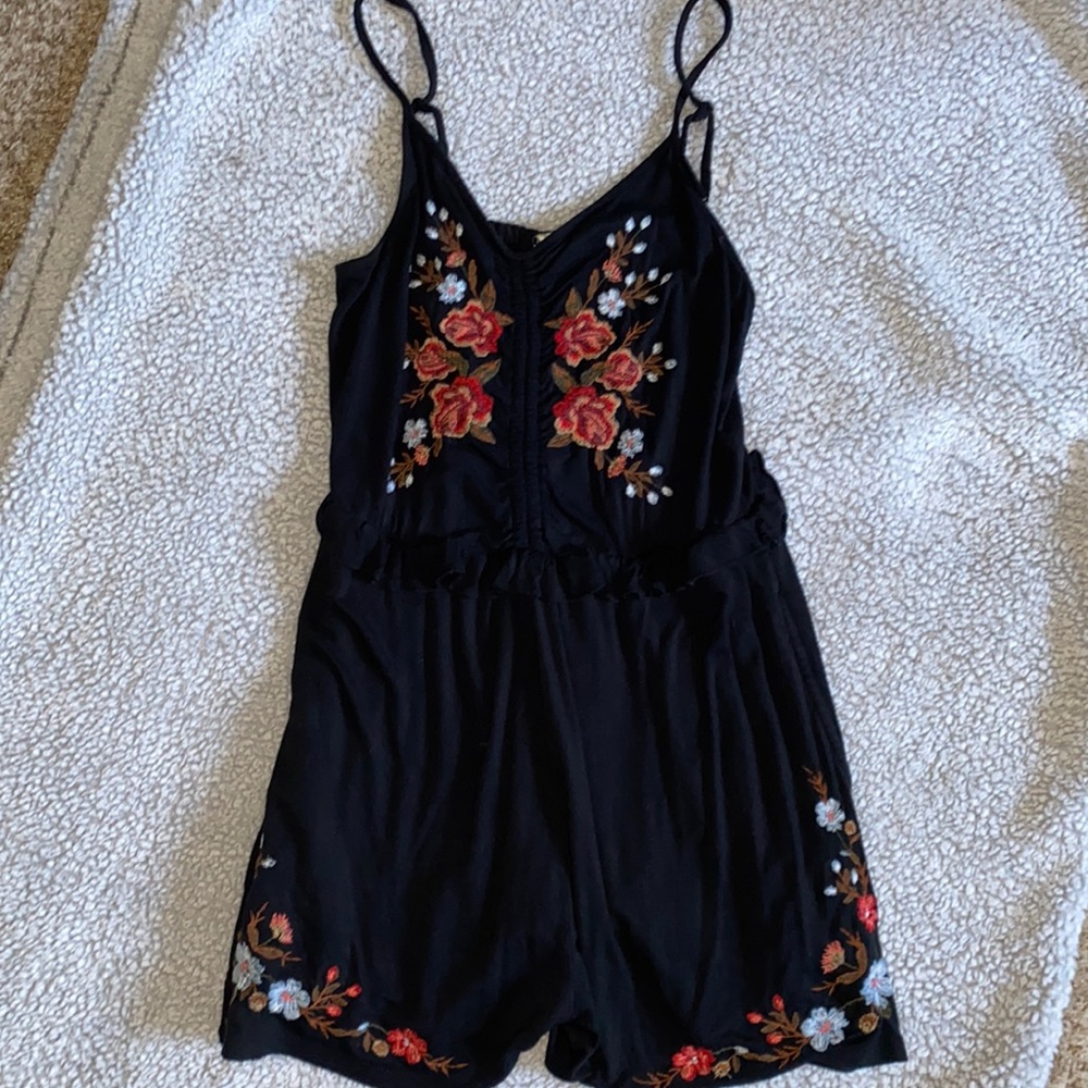 American Eagle Romper size: Small